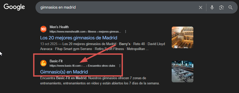Resultados de búsqueda de Google para 'gimnasios en madrid' mostrando anuncios y listados locales de centros fitness.