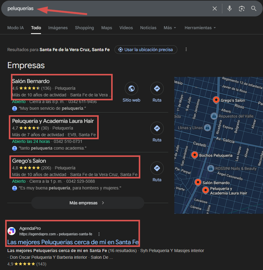 Resultados de búsqueda en Google para 'peluquerías' en Santa Fe de la Vera Cruz, mostrando empresas locales con calificaciones, horarios y ubicaciones en un mapa.