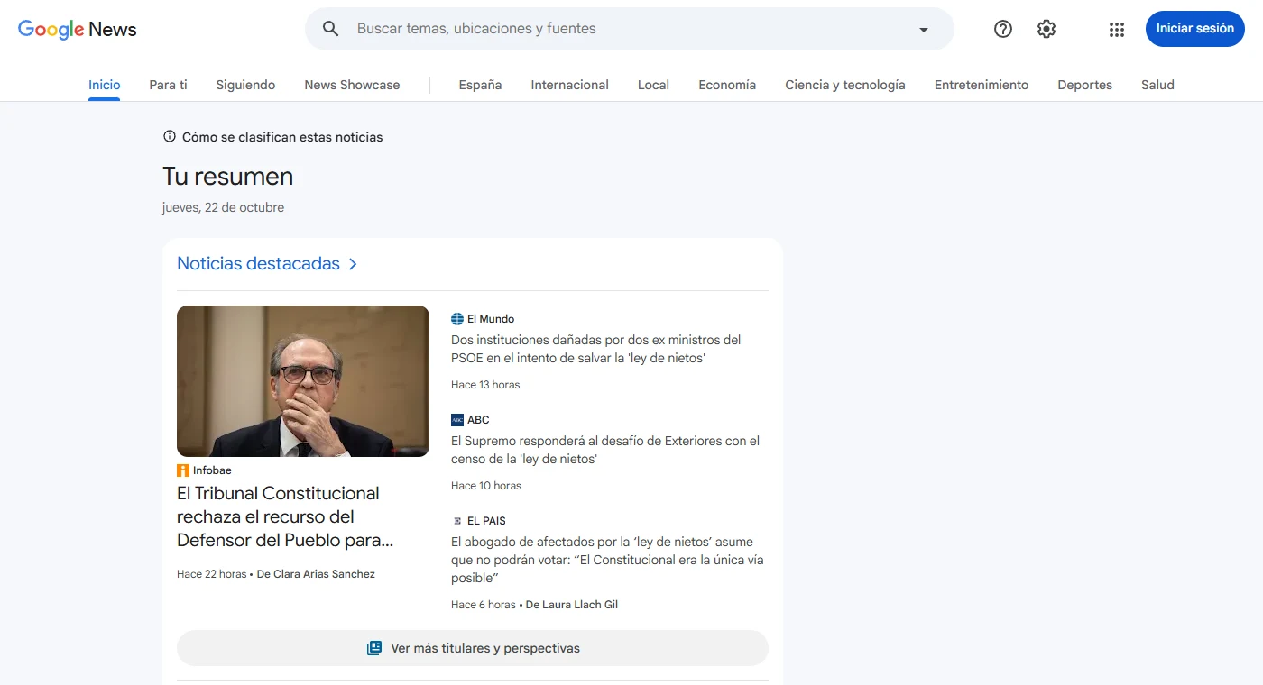 Página de inicio de Google News en español con la sección Noticias destacadas y la navegación por categorías.
