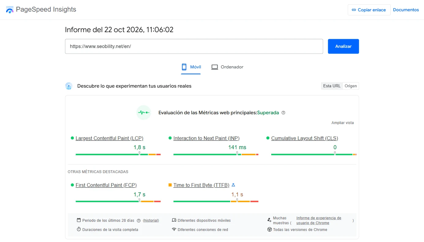 Informe móvil de PageSpeed Insights de seobility.net con la evaluación de las Core Web Vitals superada: LCP de 1,8 segundos, INP de 141 milisegundos y CLS de 0.